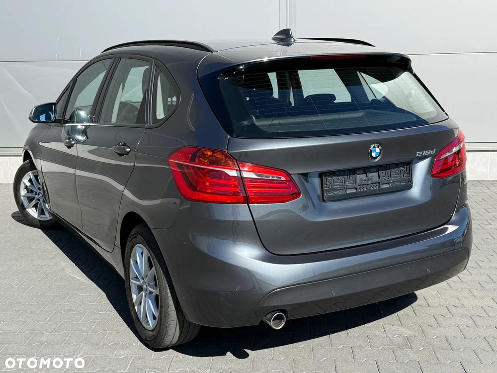 BMW Seria 2 216d Luxury Line - 9