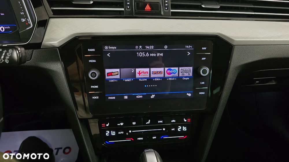 Volkswagen Passat - 22