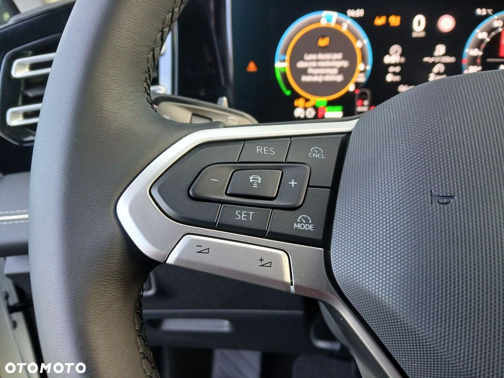 Volkswagen Tiguan - 10