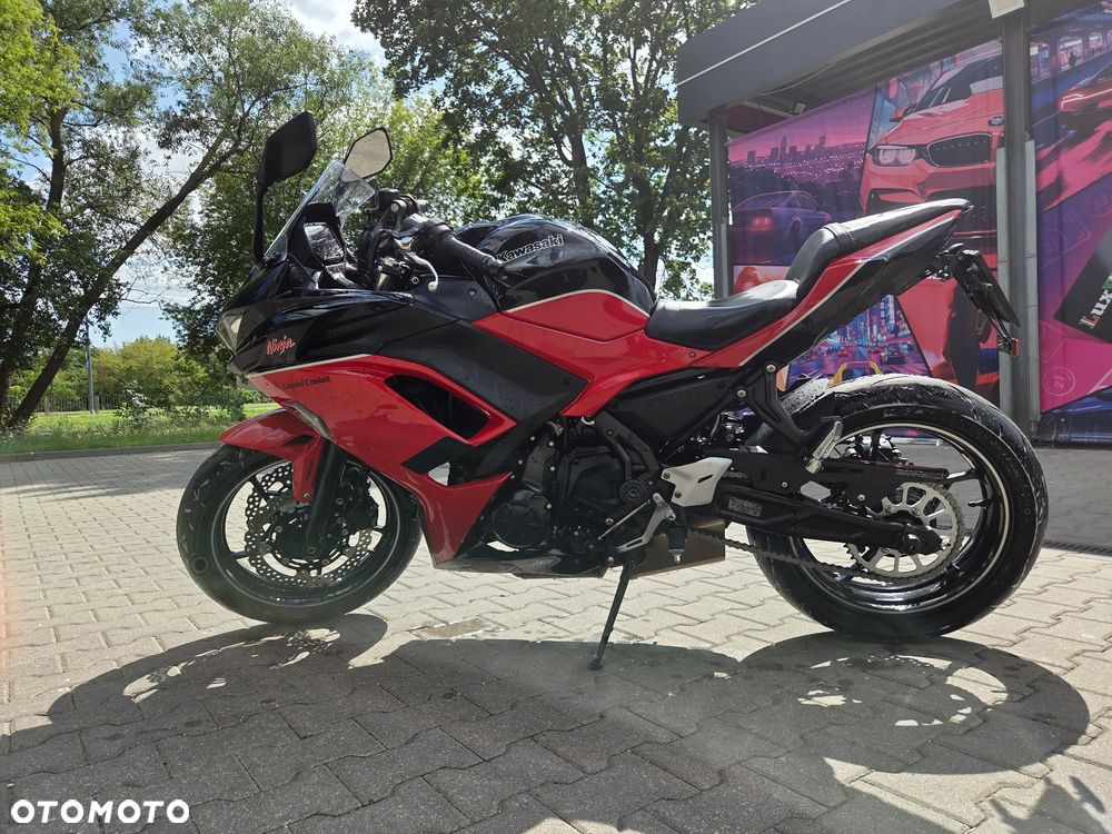 Kawasaki Ninja - 4