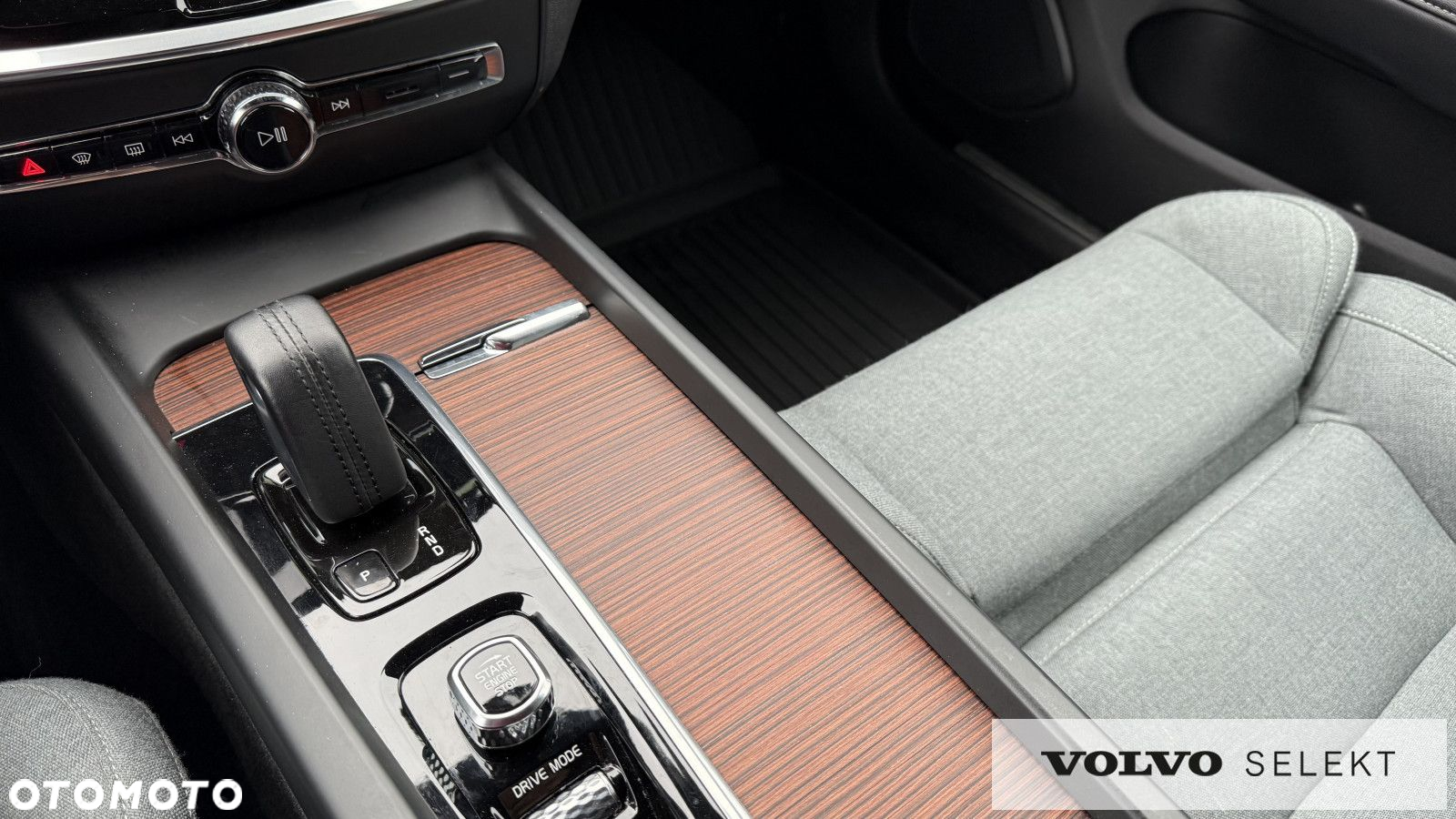 Volvo V60 Cross Country - 37