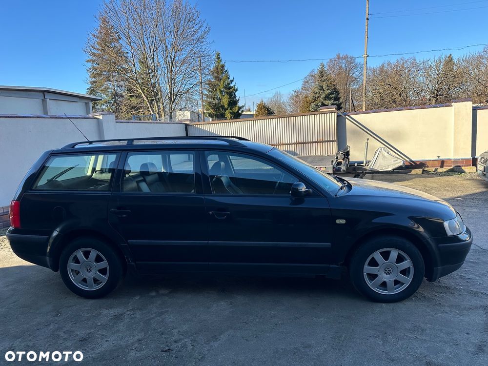 Volkswagen Passat 1.8 Highline - 3