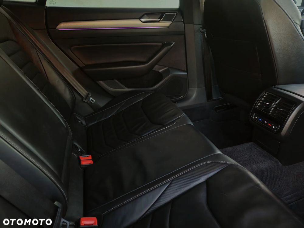 Volkswagen Arteon 2.0 TSI DSG R-Line - 31