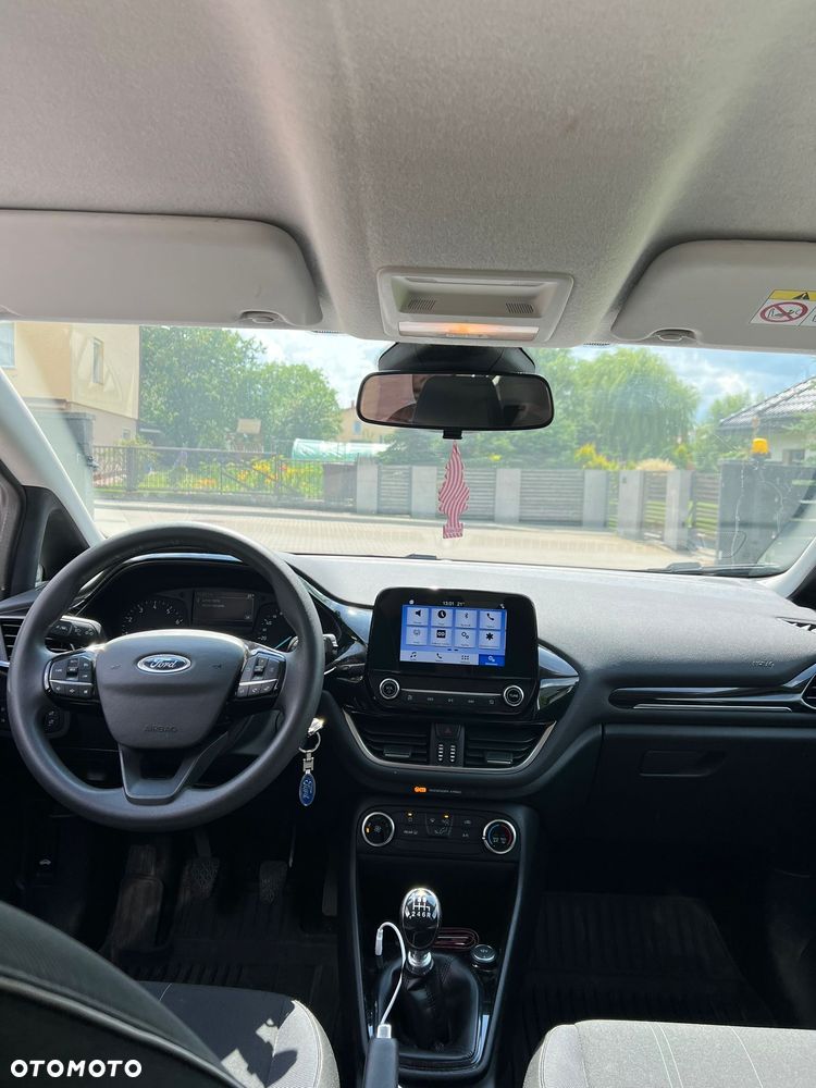 Ford Fiesta 1.0 EcoBoost S&S TITANIUM - 8
