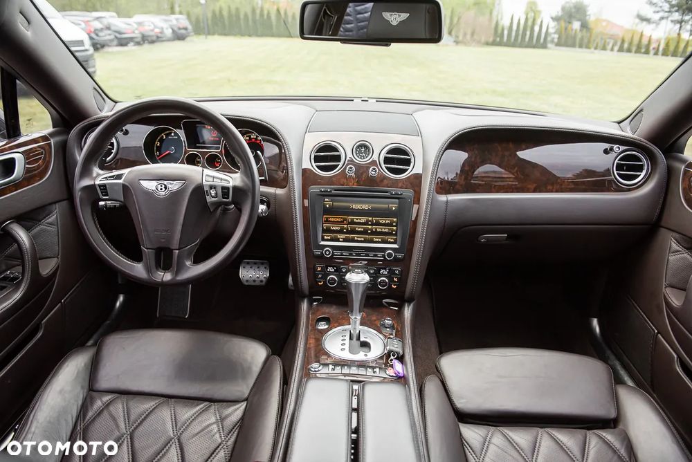 Bentley Flying Spur Mulliner - 6