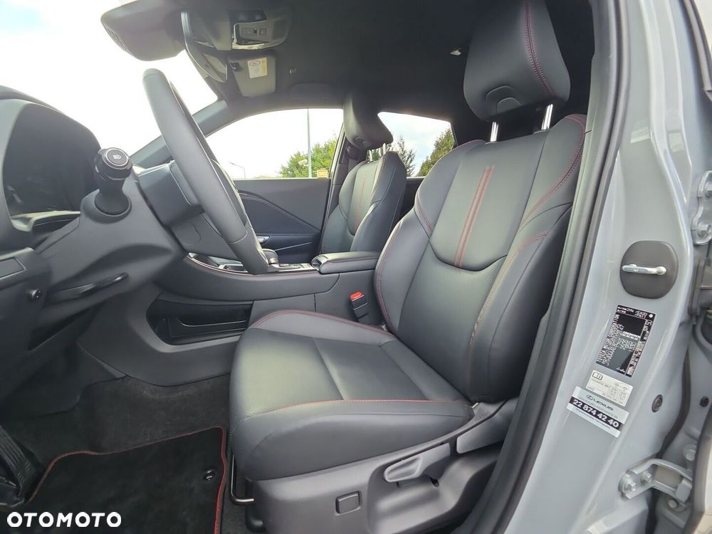 Lexus LBX 1.5 Hybrid Emotion - 15