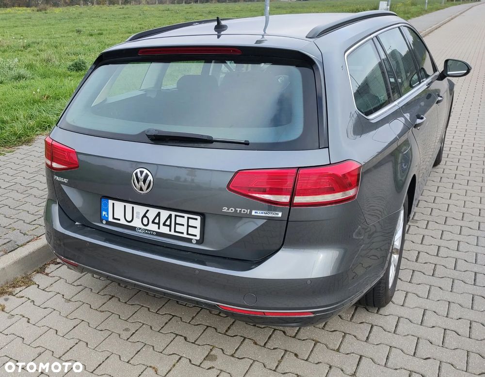 Volkswagen Passat - 18