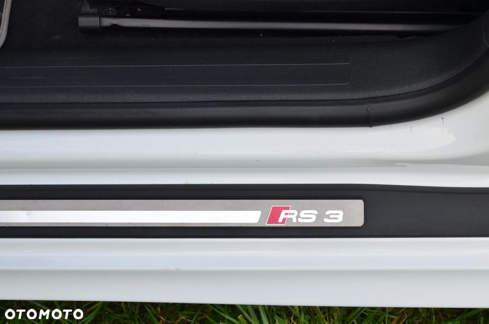 Audi RS3 Sportback Standard - 23