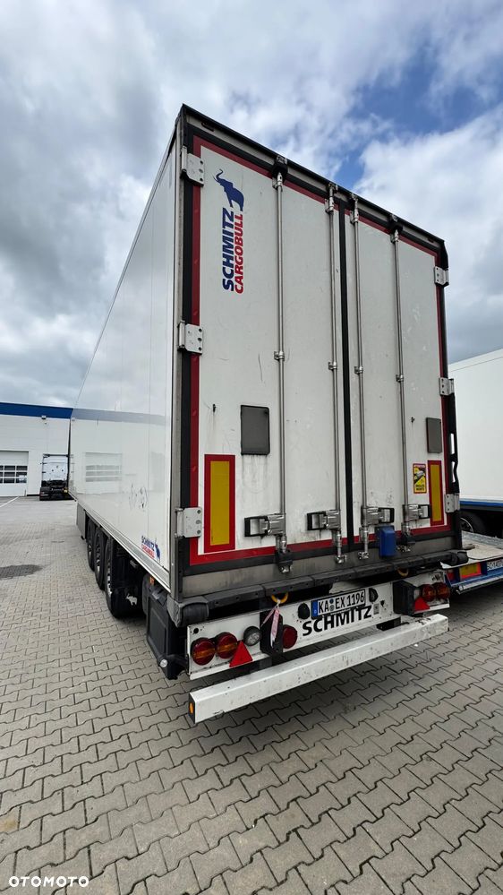 Schmitz Cargobull SKO24 - 15
