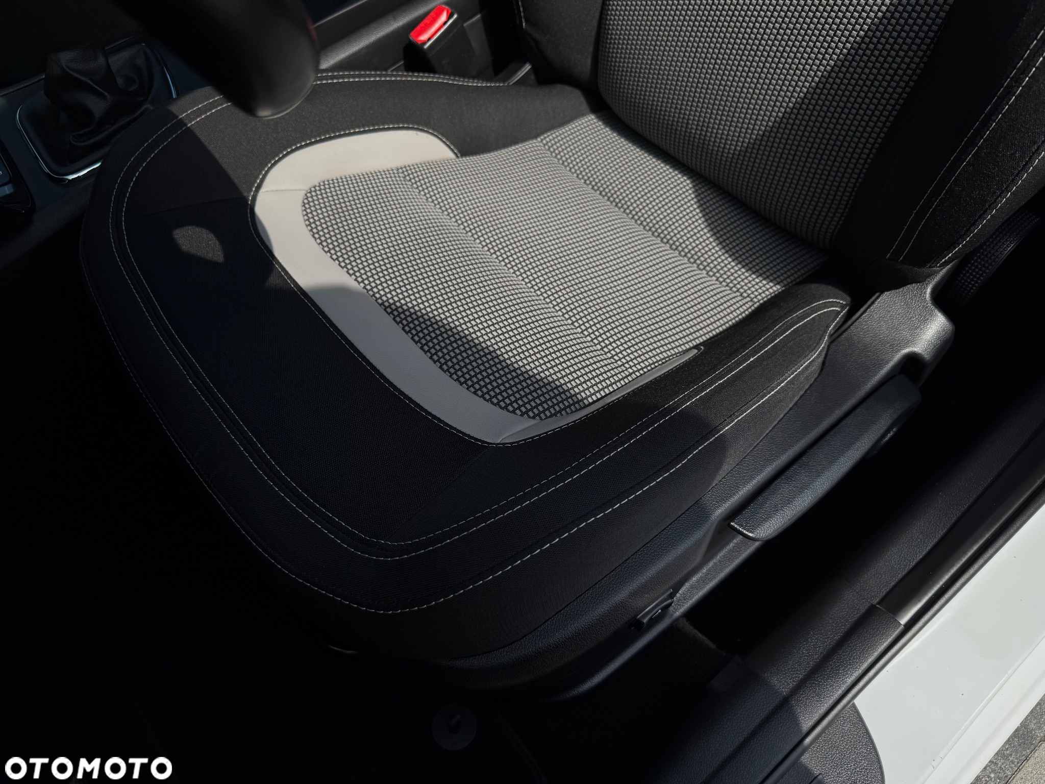 Kia Ceed 1.6 CRDi 136 ISG Spirit - 15