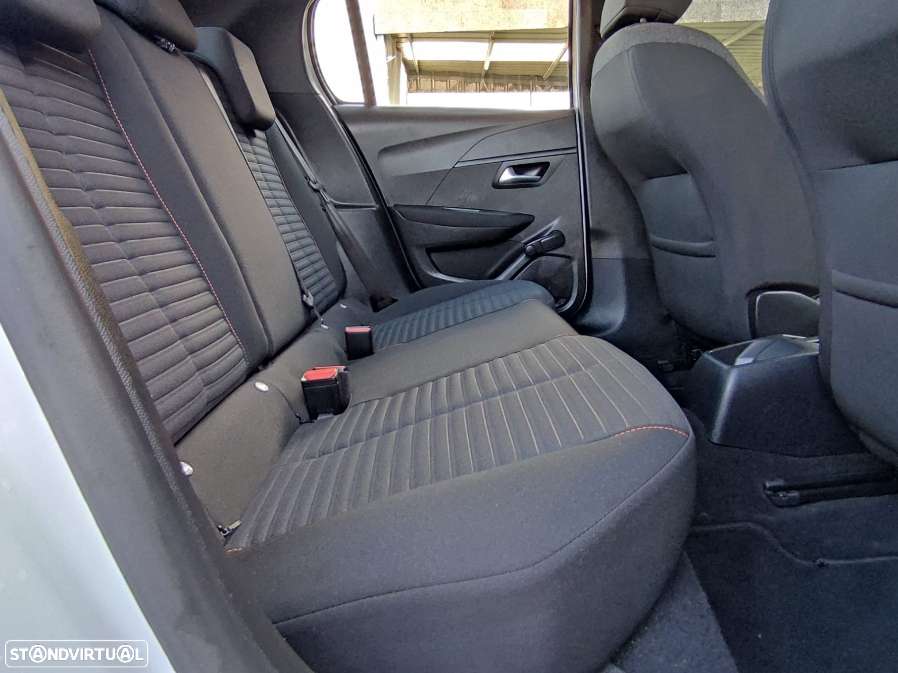 Peugeot 208 1.2 PureTech Active - 25