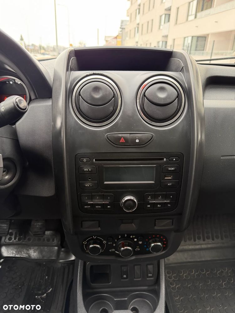 Dacia Duster 1.6 SCe Outdoor S&S - 15