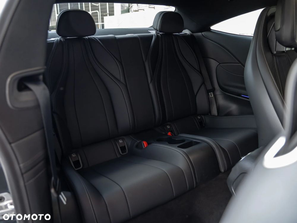 Mercedes-Benz CLE 300 mHEV 4-Matic AMG Line - 16