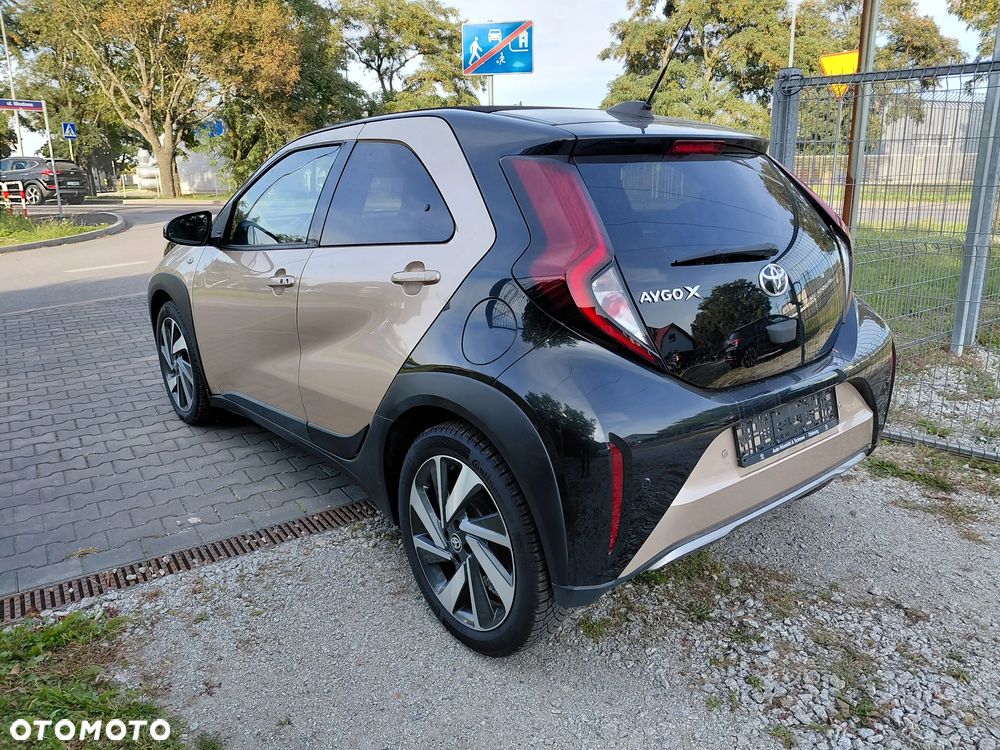 Toyota Aygo x-trend - 6