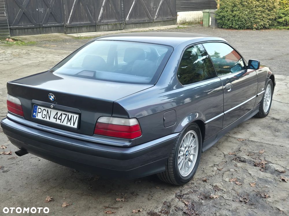BMW Seria 3 - 12