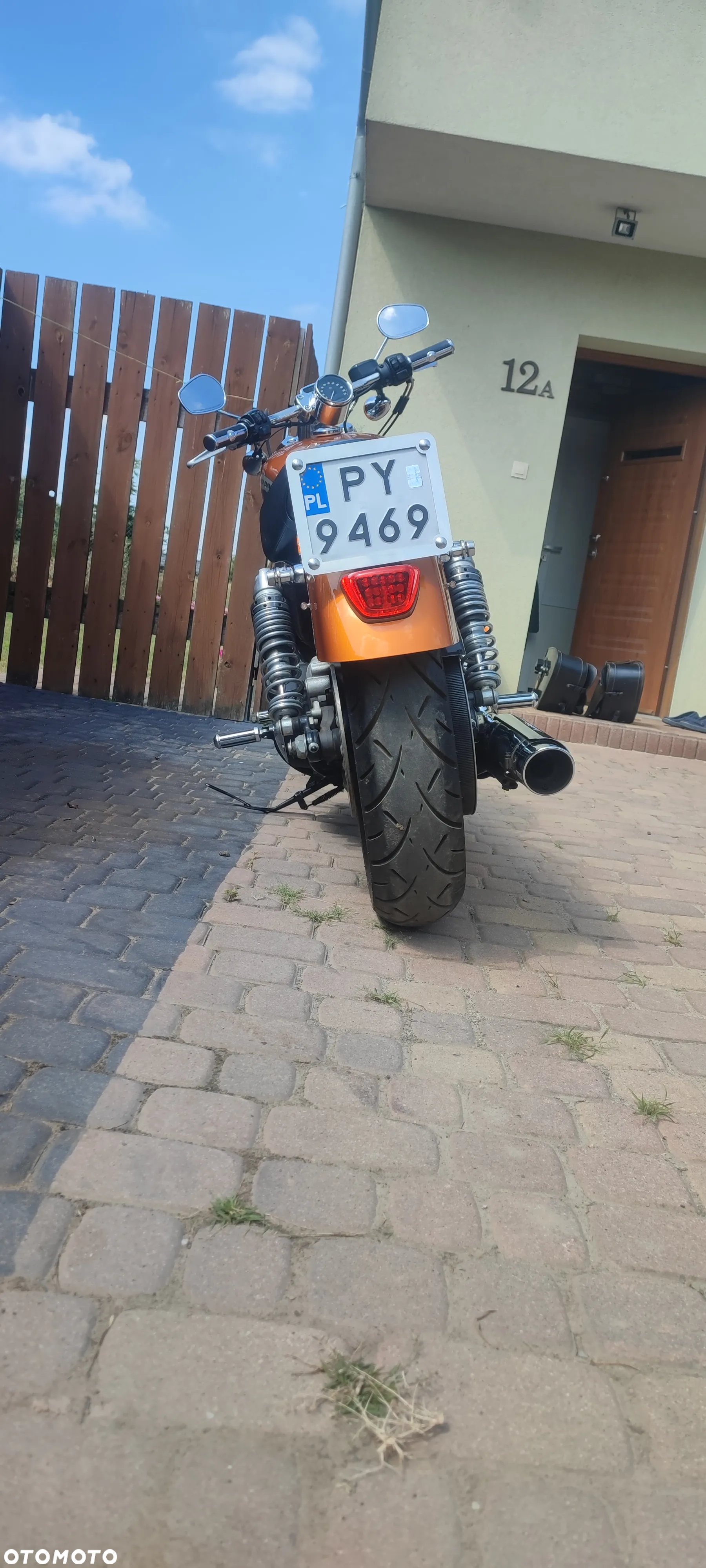 Harley-Davidson Sportster Custom 1200C - 14