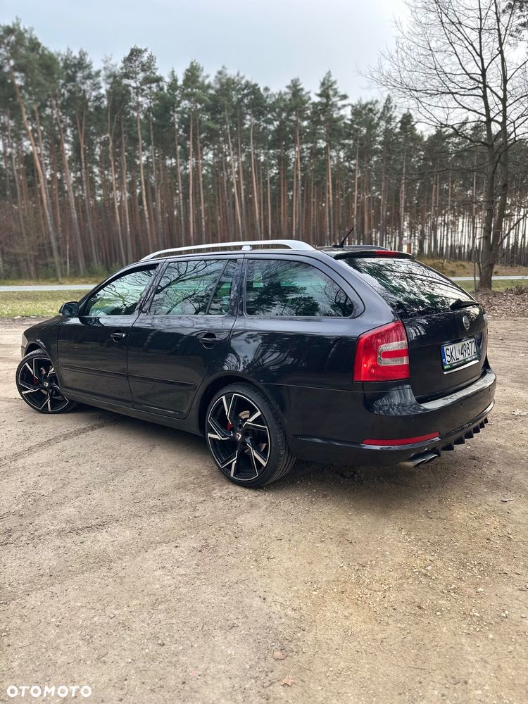 Skoda Octavia 2.0 TDI RS - 6