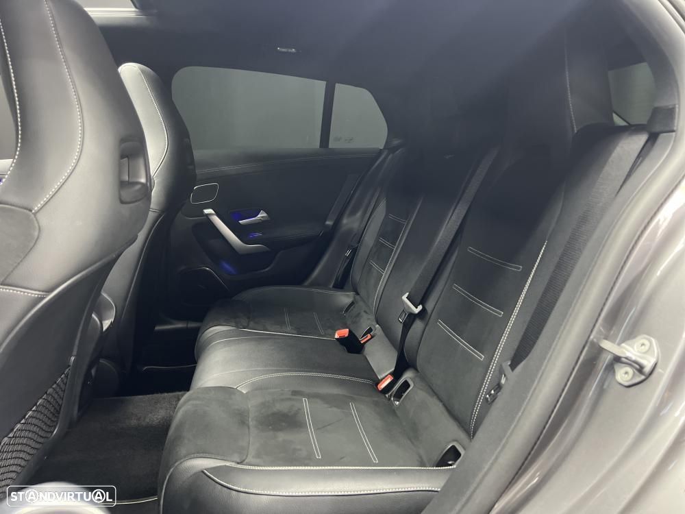 Mercedes-Benz CLA 250 e AMG Line - 12