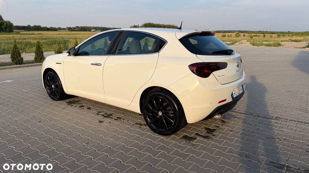 Alfa Romeo Giulietta 1.6 JTDM 16V Sport - 11