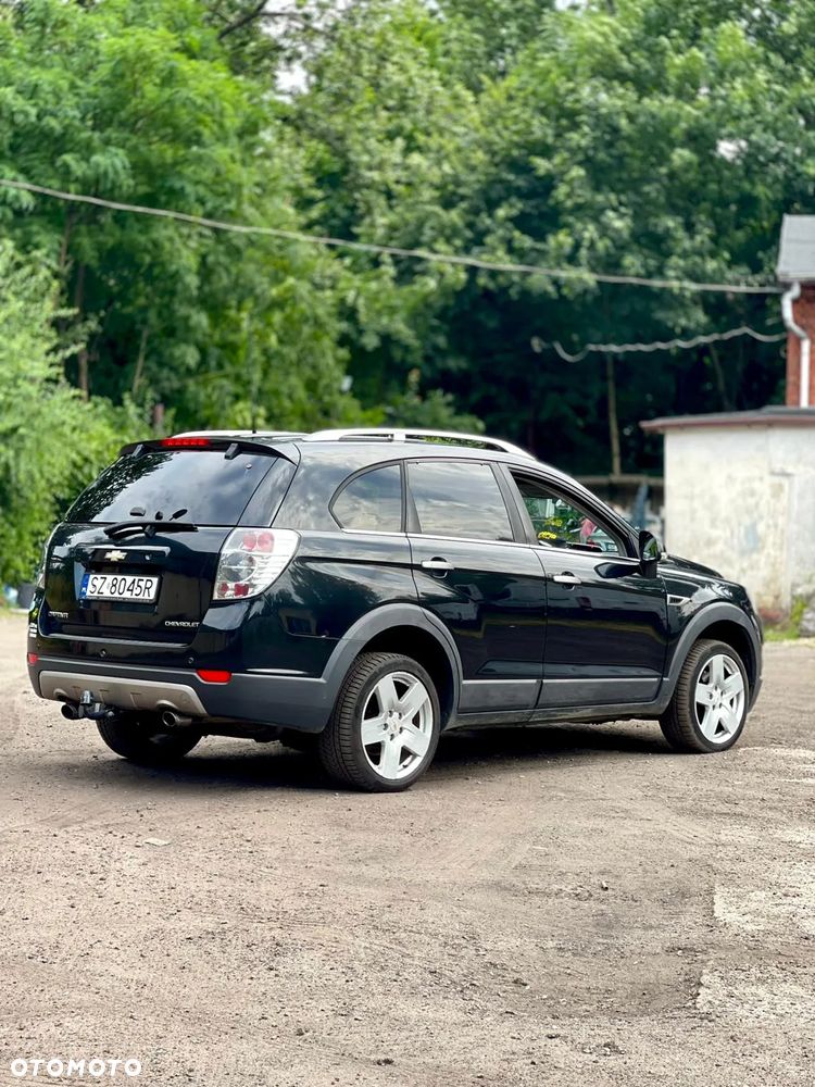 Chevrolet Captiva 2.2 d LTZ - 3