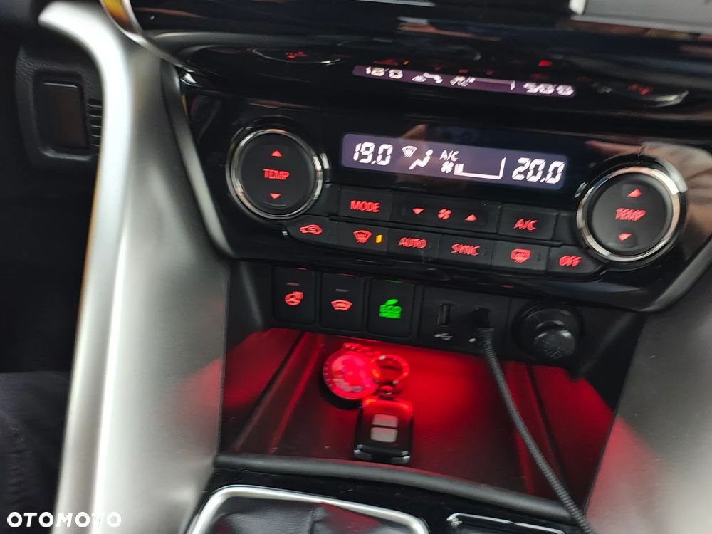 Mitsubishi Eclipse Cross 1.5 T GPF Intense - 24
