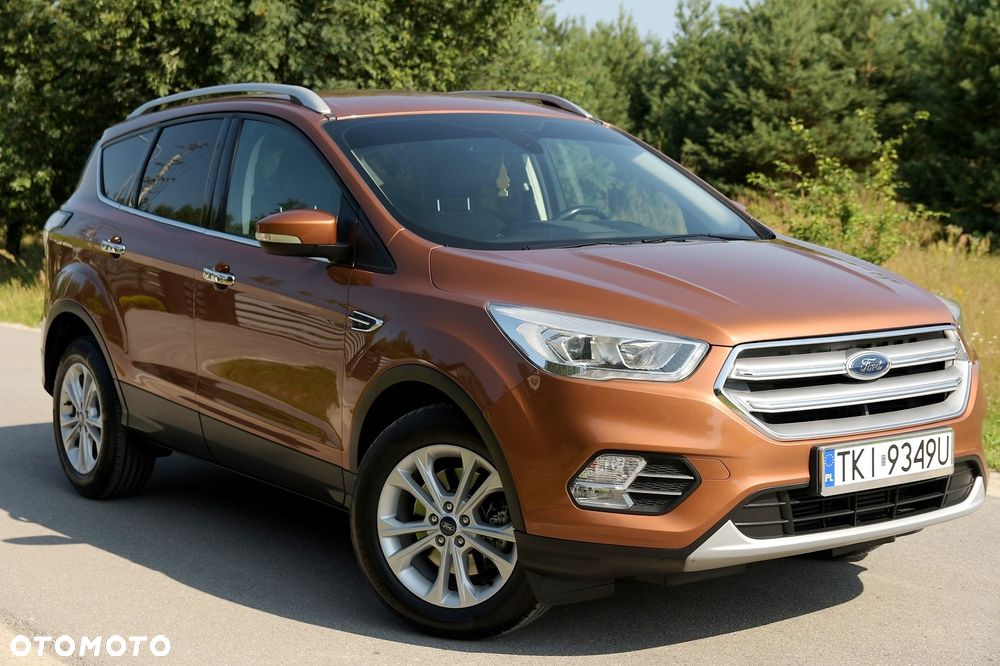 Ford Kuga 2.0 TDCi 2x4 Titanium - 32
