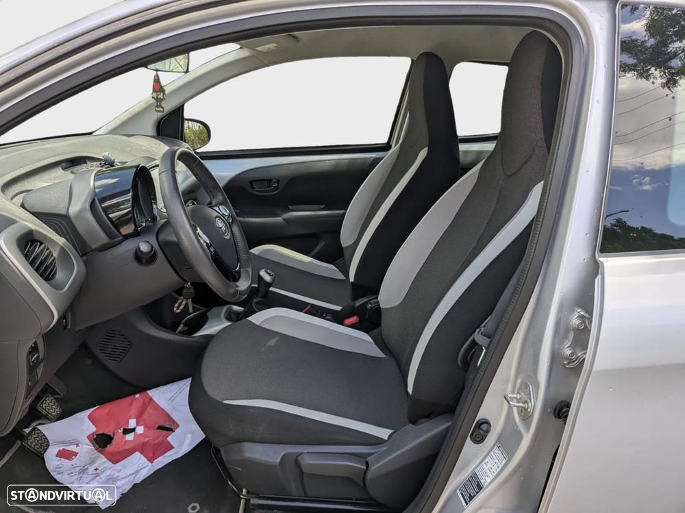 Toyota Aygo 1.0 X-Play - 5