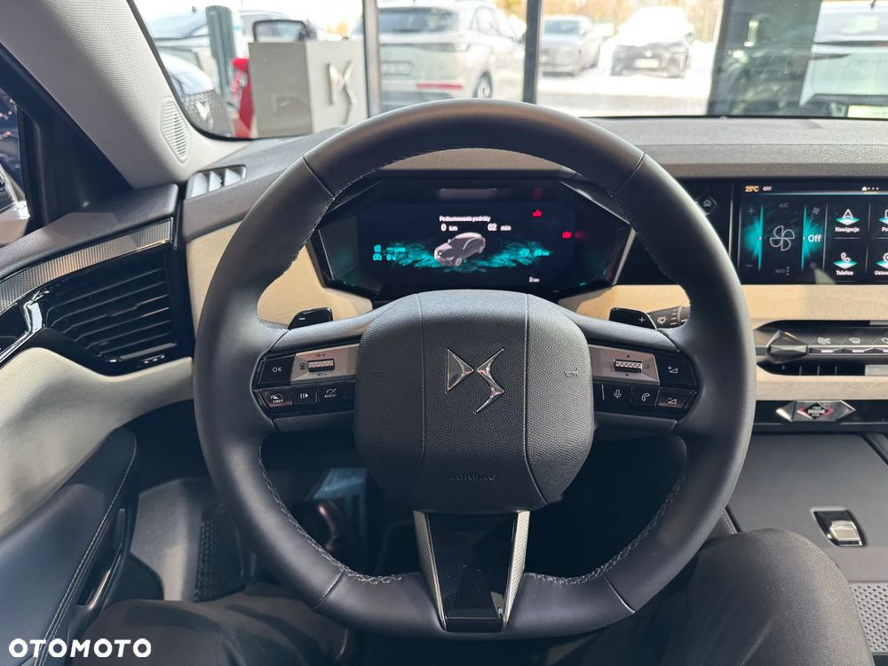 DS Automobiles N°4 - 13