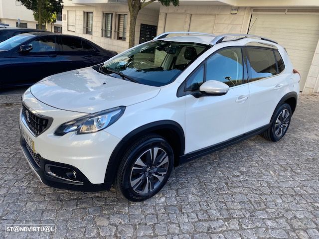Peugeot 2008 1.2 PureTech Allure
