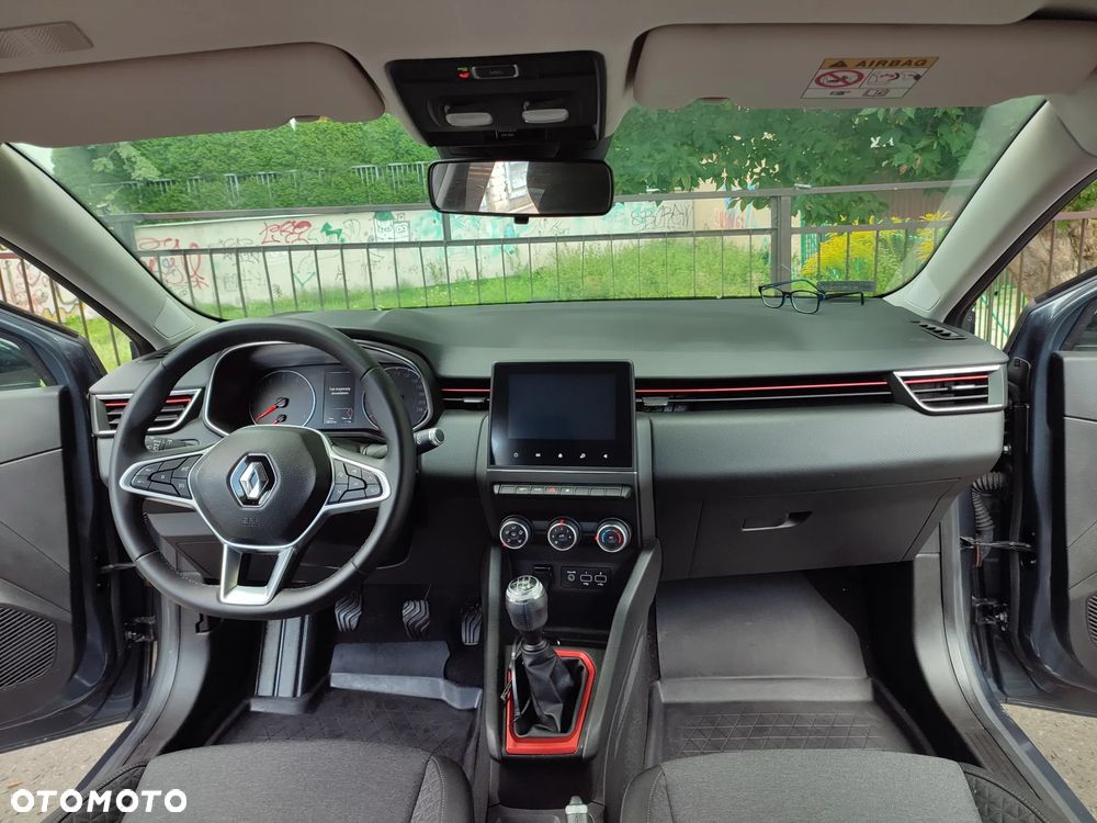 Renault Clio 0.9 TCe Limited - 29