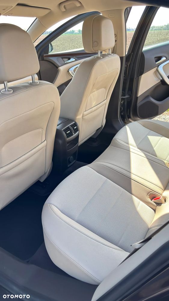 Opel Insignia 2.0 CDTI - 13