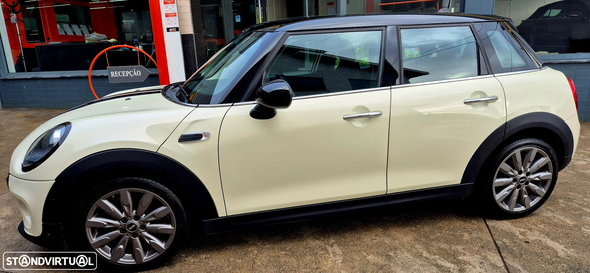 MINI 5 Portas One Auto - 14
