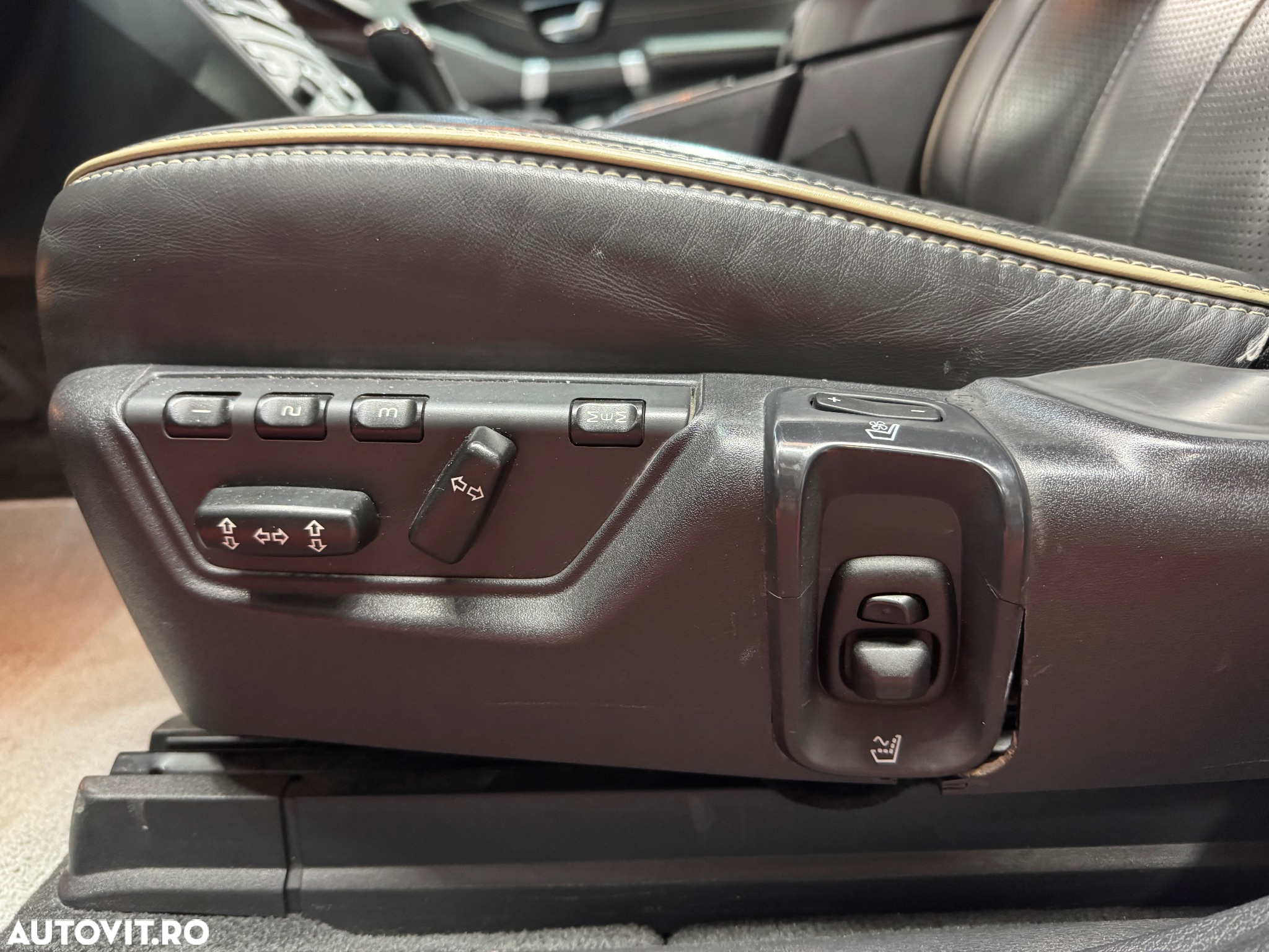Volvo XC 90 - 11