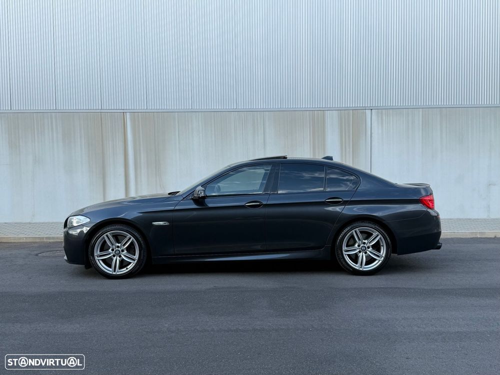 BMW 550 i Pack M Auto - 8