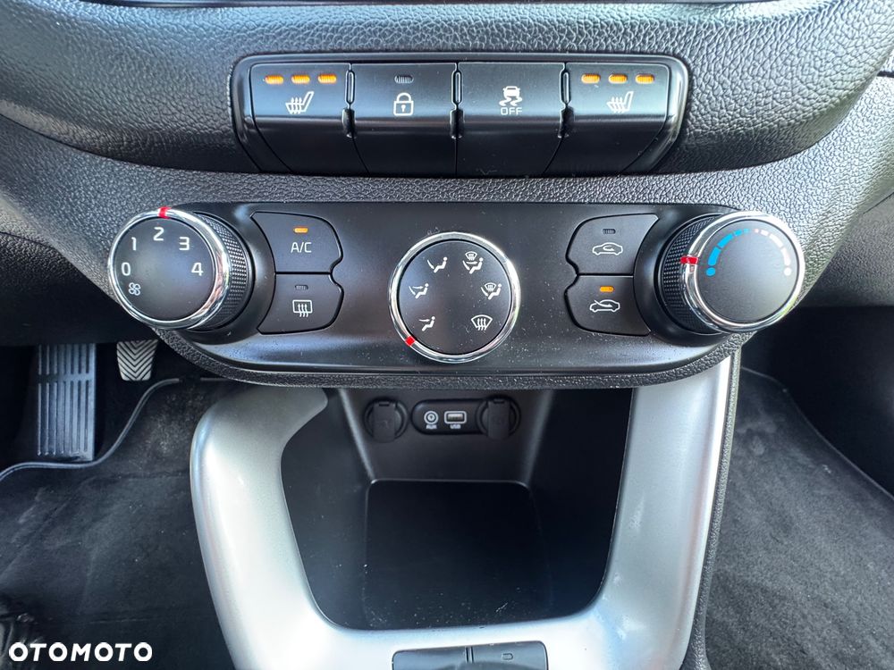 Kia Ceed - 21
