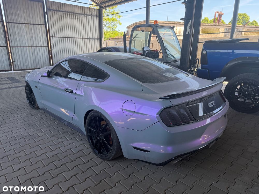 Ford Mustang 5.0 Ti-VCT V8 GT - 2