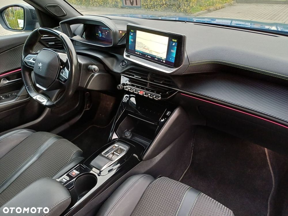 Peugeot 2008 e-2008 GT Pack - 12