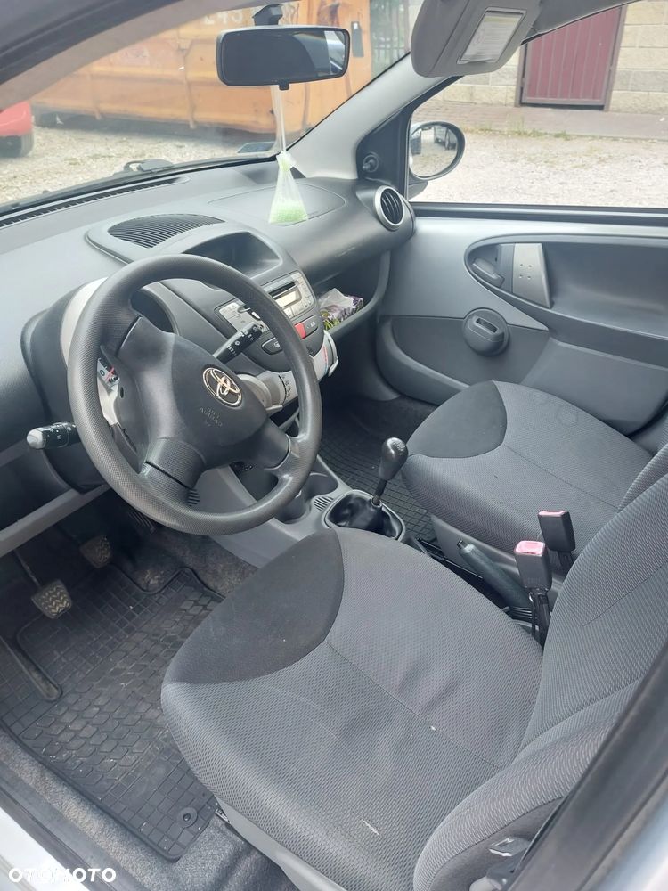 Toyota Aygo - 4