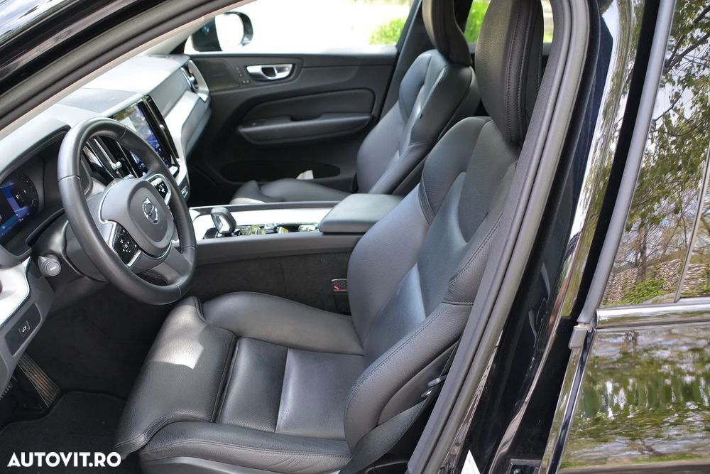 Volvo XC 60 B4 D AWD Plus Dark - 15