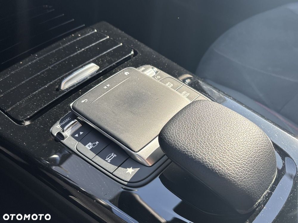 Mercedes-Benz CLA - 20