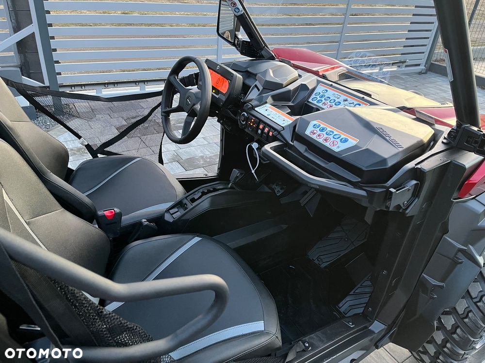 Can-Am Maverick - 9