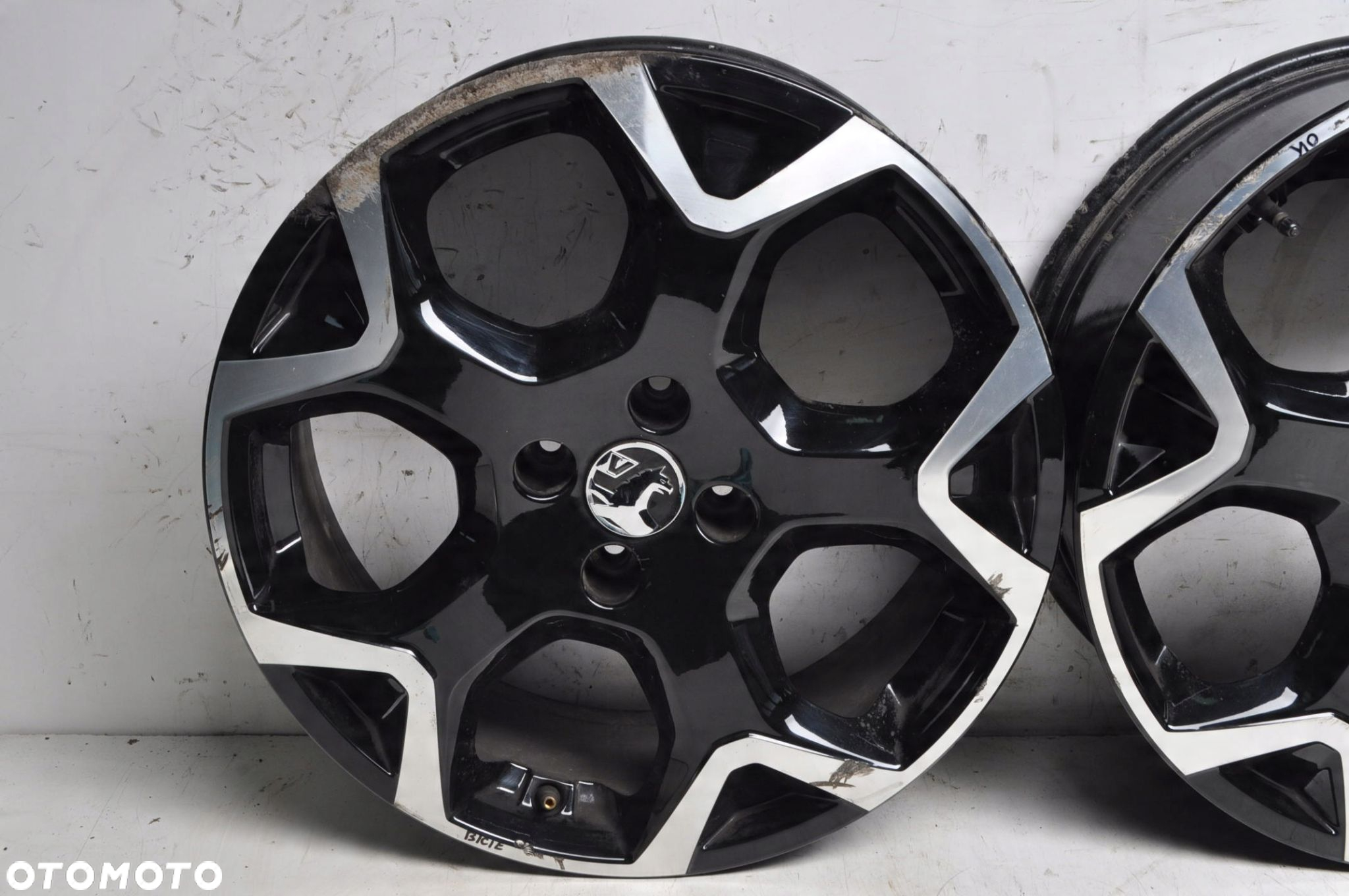 OPEL MOKKA FELGI ALUMINIOWE R18" 7J 4X108 ET35 9835097680 - 2