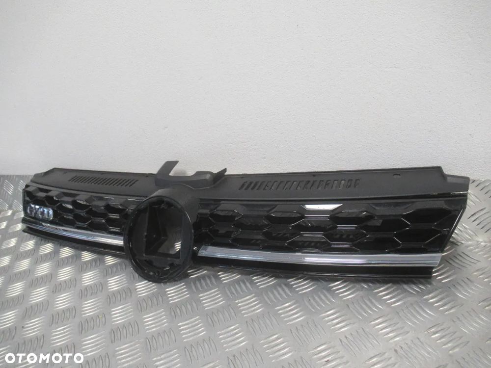GRILL GRIL ATRAPA VW GOLF VII 7 GTD LIFT 5G0 5G0853651CT 5G0853653S 2016-2020 - 6