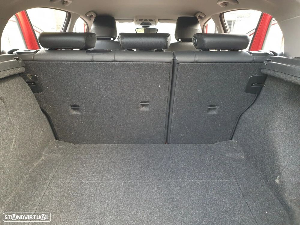 Conjunto de Bancos Traseiros Pack M BMW Serie 1 F20 / 5 Portas em Pele - 6