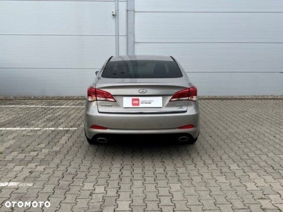 Hyundai i40 1.7 CRDi BlueDrive Business DCT - 8