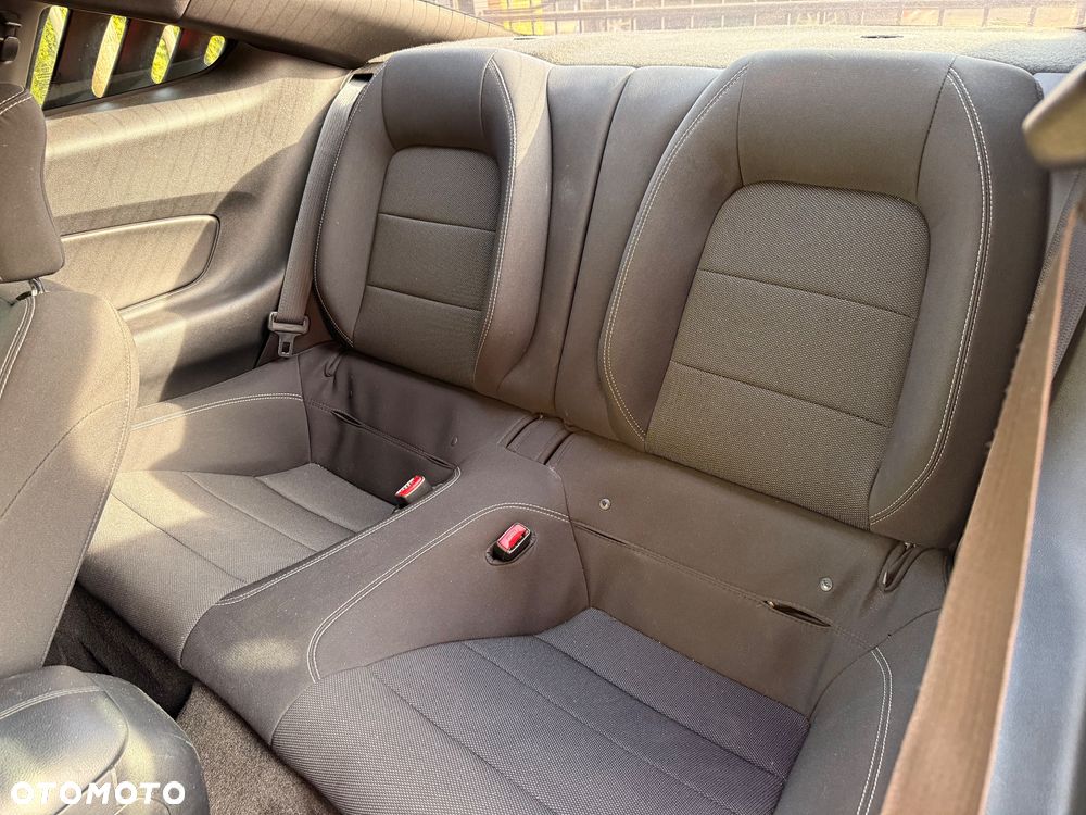 Ford Mustang 3.7 V6 - 16