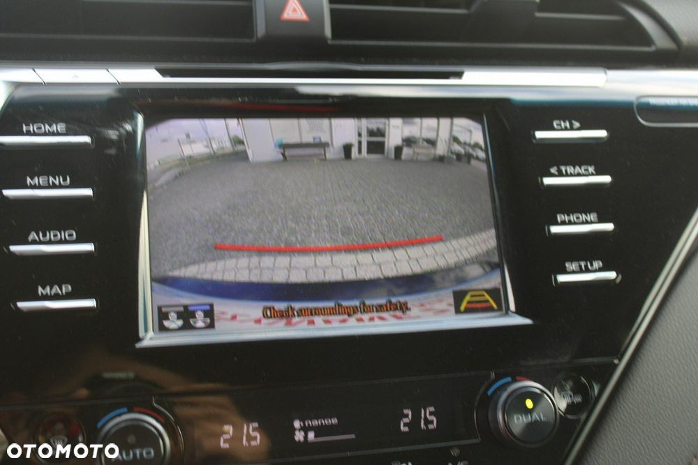 Toyota Camry - 27