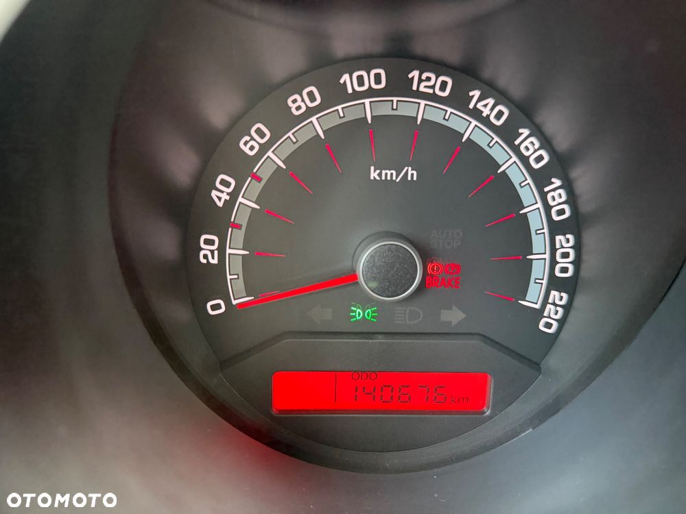 Kia Venga 1.4 L - 8