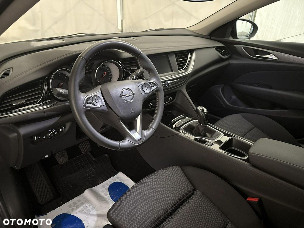 Opel Insignia - 14
