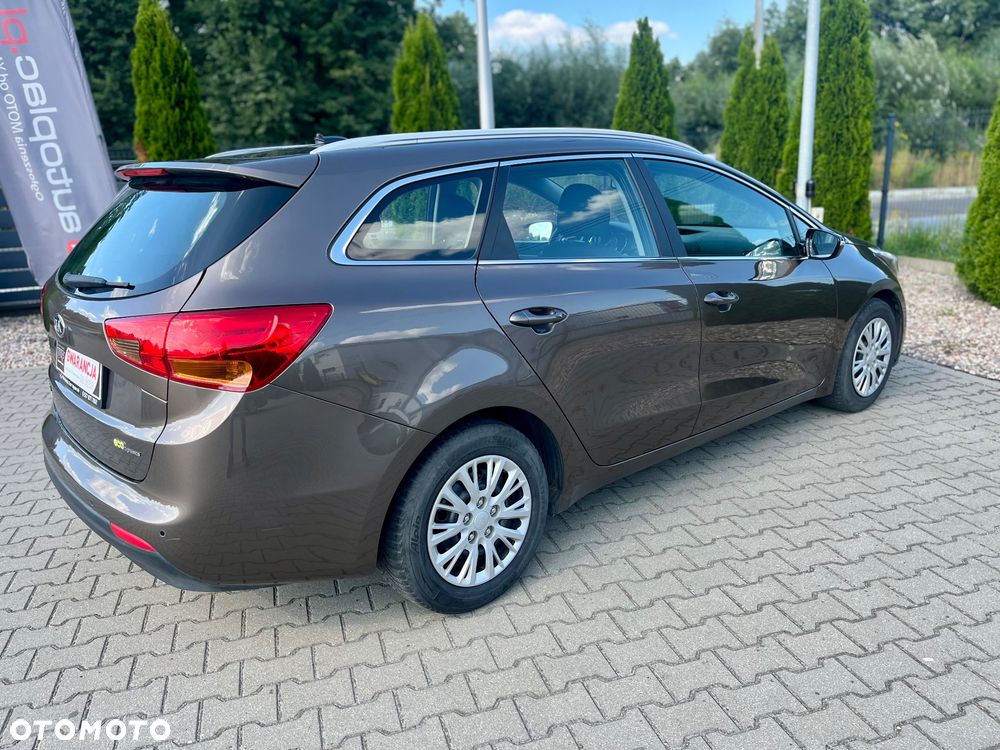 Kia Ceed 1.6 GDI ISG Platinum Edition - 7